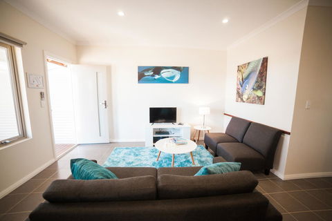 Exmouth Escape Resort - Gold Coast 4U 38