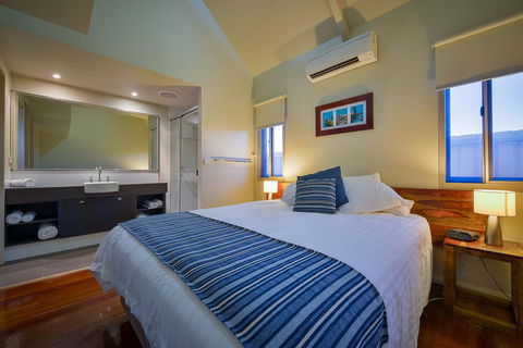 Exmouth Escape Resort - Gold Coast 4U 6