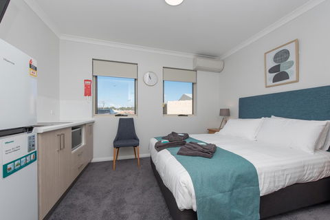 Jurien Bay Motel Apartments - Gold Coast 4U 26