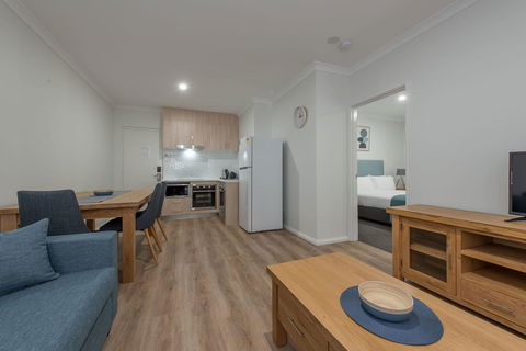 Jurien Bay Motel Apartments - Gold Coast 4U 4
