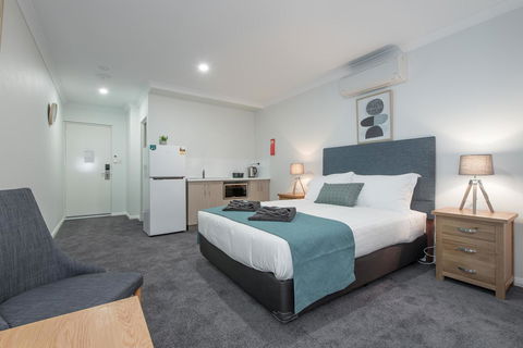Jurien Bay Motel Apartments - Gold Coast 4U 9