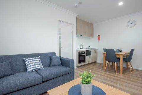 Jurien Bay Motel Apartments - Gold Coast 4U 6