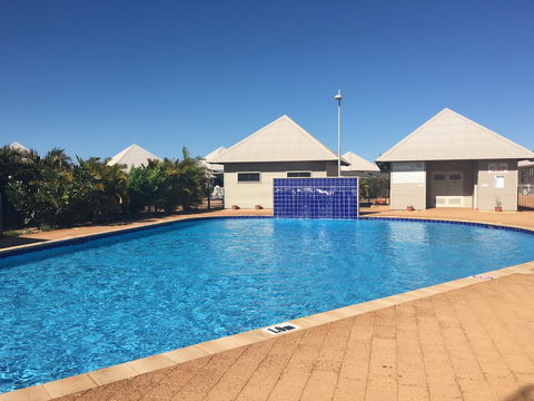 Escape 2 Exmouth - Gold Coast 4U 0