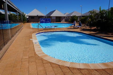 Escape 2 Exmouth - Gold Coast 4U 19