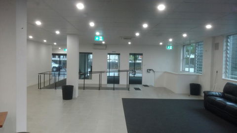 Perth City Backpackers Hostel - Note - Valid Passport Required To Check In - Gold Coast 4U 13