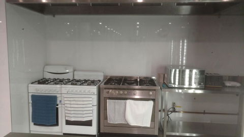 Perth City Backpackers Hostel - Note - Valid Passport Required To Check In - Gold Coast 4U 10