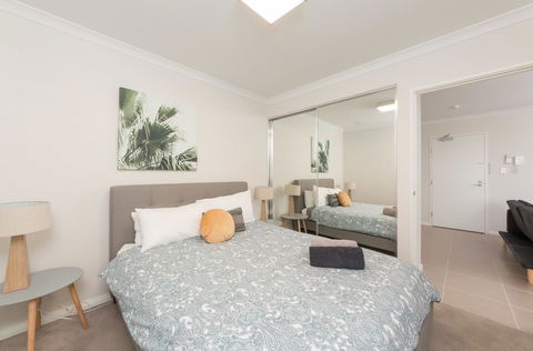 Yaran Suites - Accommodation Gold Coast 25