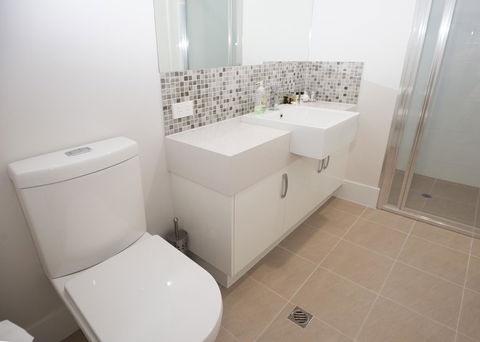 Yaran Suites - Accommodation Gold Coast 5