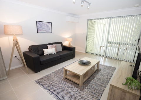 Yaran Suites - Accommodation Gold Coast 14