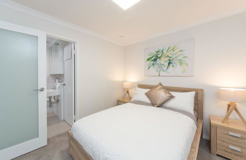 Yaran Suites - Accommodation Gold Coast 17