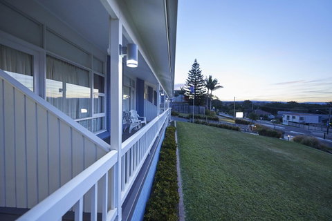 Harbour View Apartments - Accommodation Gold Coast 19