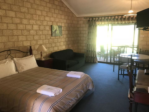 Karri Forest Motel - Accommodation Gold Coast 23