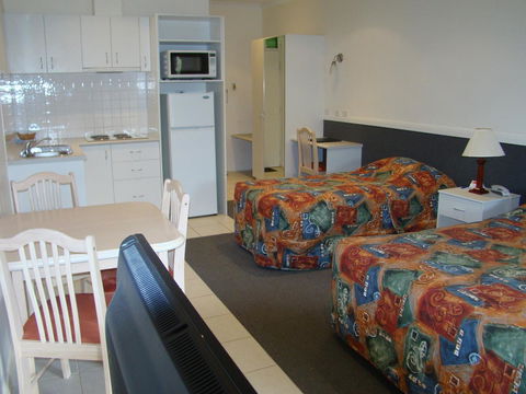 Dunsborough Central Motel - Gold Coast 4U 20