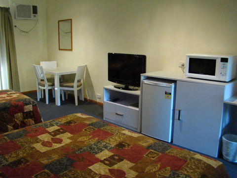 Dunsborough Central Motel - Gold Coast 4U 8