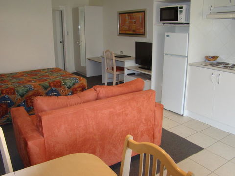 Dunsborough Central Motel - Gold Coast 4U 21