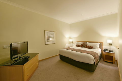 Duxton Hotel Perth - 1 Gold Coast 10