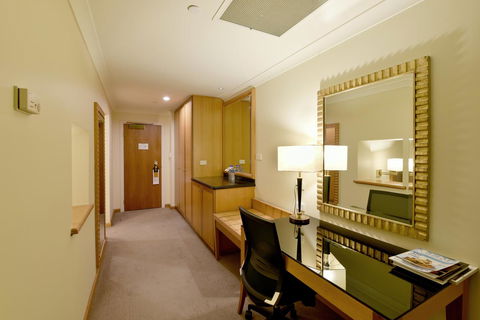 Duxton Hotel Perth - 1 Gold Coast 11