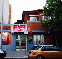 The Emperors Crown Hostel - Gold Coast 4U