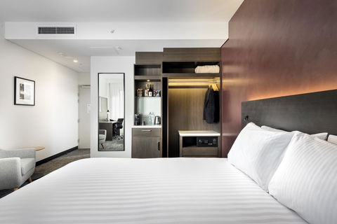 Holiday Inn West Perth, An IHG Hotel - Gold Coast 4U 12