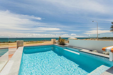 Cottesloe Beach House I - Gold Coast 4U 2