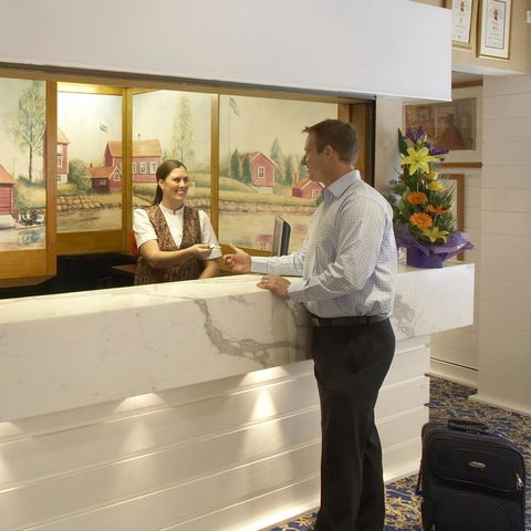 European Hotel - 1 Gold Coast 6