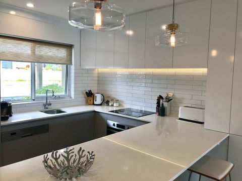 Cottesloe Beachfront Ocean View Apartment - Gold Coast 4U 12