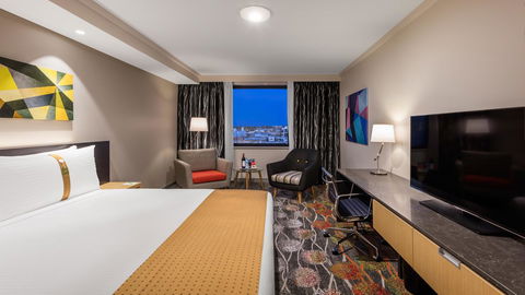 Holiday Inn Perth City Centre, An IHG Hotel - 1 Gold Coast 2