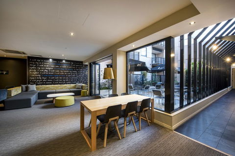 Mantra On Hay Perth - Gold Coast 4U 9