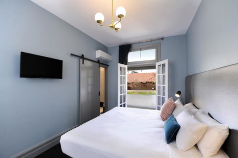 The Stirling Arms Hotel - Accommodation Gold Coast 6