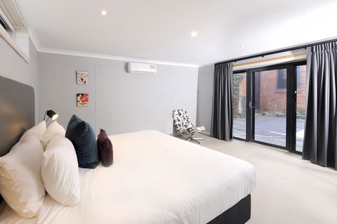 The Stirling Arms Hotel - Accommodation Gold Coast 30