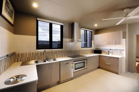 The Stirling Arms Hotel - Accommodation Gold Coast 33