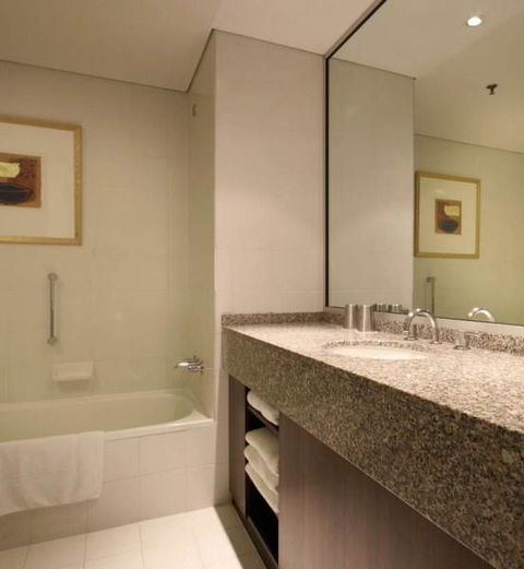 Residence On Langley Park - Accommodation Gold Coast 4