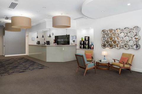 Pensione Hotel Perth - Gold Coast 4U 3