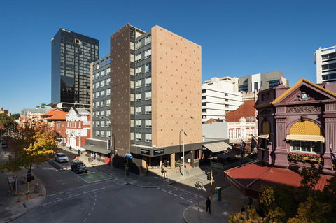 Pensione Hotel Perth - Gold Coast 4U 21