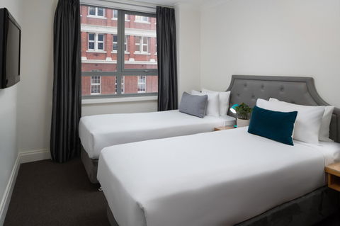 Pensione Hotel Perth - Gold Coast 4U 10