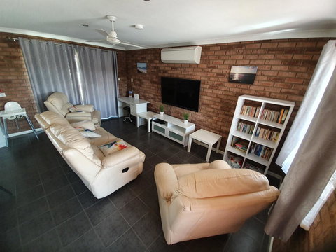 Ocean Beach Chalet 18 - Accommodation Gold Coast 4