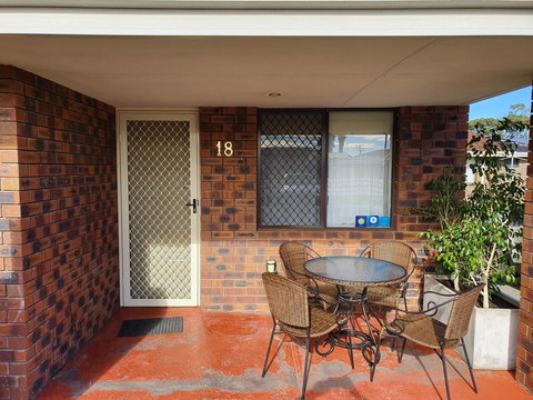 Ocean Beach Chalet 18 - Accommodation Gold Coast 14