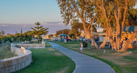 Ocean Beach Chalet 18 - Accommodation Gold Coast 30