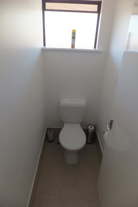 Ocean Beach Chalet 18 - Accommodation Gold Coast 19