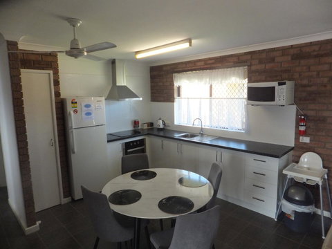 Ocean Beach Chalet 18 - Accommodation Gold Coast 16