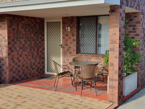 Ocean Beach Chalet 18 - Accommodation Gold Coast 15