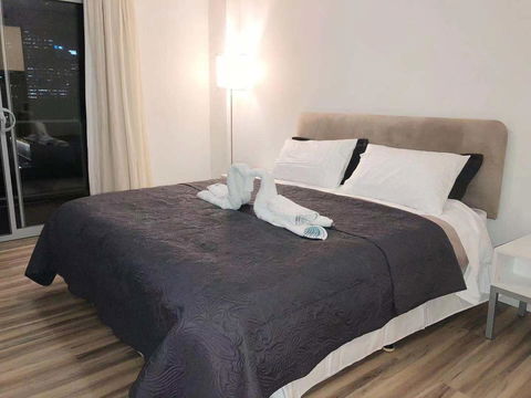 Centre Of Perth Whole Apartment W/view&spa&pool&wifi - Gold Coast 4U 5