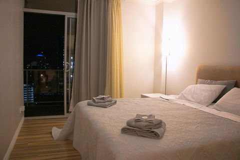 Centre Of Perth Whole Apartment W/view&spa&pool&wifi - Gold Coast 4U 8