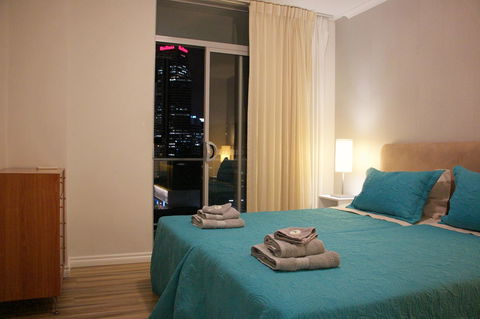 Centre Of Perth Whole Apartment W/view&spa&pool&wifi - Gold Coast 4U 10