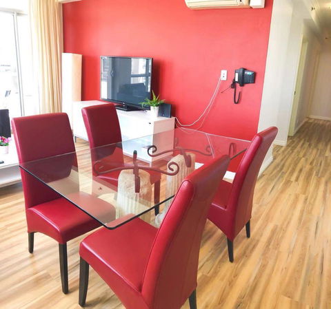 Centre Of Perth Whole Apartment W/view&spa&pool&wifi - Gold Coast 4U 0