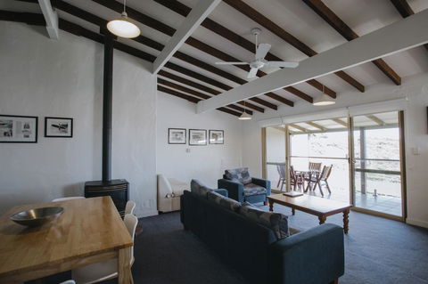 Canal Rocks Beachfront Apartments - Accommodation Gold Coast 15