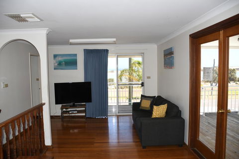 Kalbarri Seafront Villas - Gold Coast 4U 5