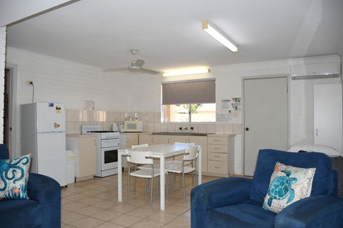 Kalbarri Seafront Villas - Gold Coast 4U 23