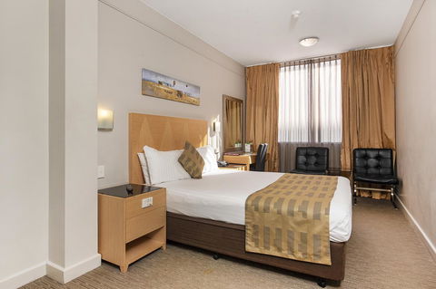 Quality Hotel Ambassador Perth - Gold Coast 4U 21