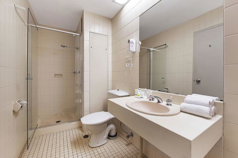 Quality Hotel Ambassador Perth - Gold Coast 4U 23